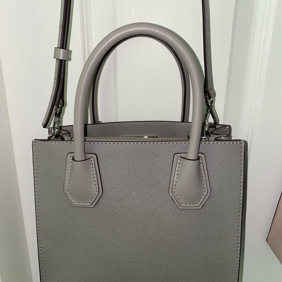 New Michael kors purse (1 pink 1 gray) - Picture 5 of 9